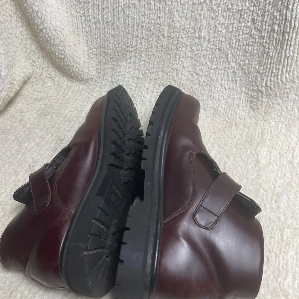 Skechers Men's Dark Burgundy Leather ankle Boots SZ11